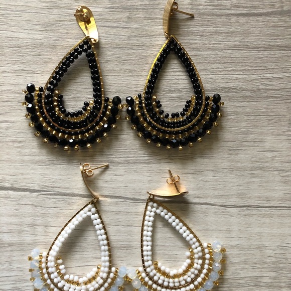 Gold teardrop earrings with black & gold beads - Picture 5 of 5